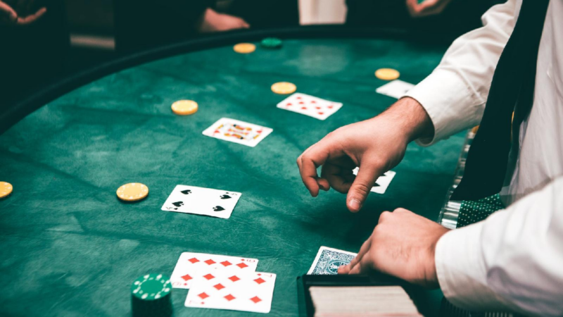 Paris virtuels, gains reels : plongez dans l’univers fascinant des casinos en ligne